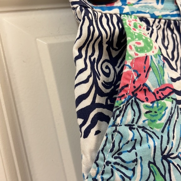 Lilly Pulitzer ladies shorts - Picture 3 of 9